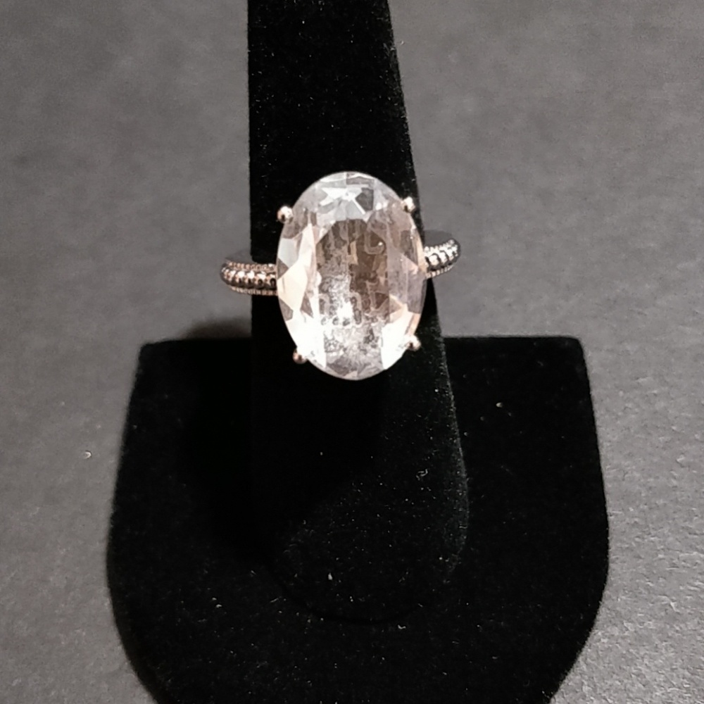 * White Topaz Ring .925